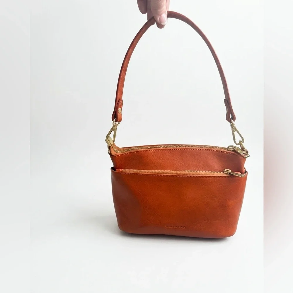 Divina Firenze Italian Leather Convertible Shoulder Crossbody Bag Cognac Brown